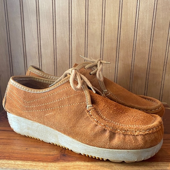 Made in Spain VTG suede moccasin platform rubber sole. Size 9 women’s rustic - Picture 1 of 7